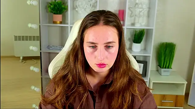 NadinnL online show from 07/14/26, 06:07