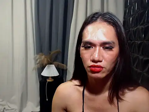Queen Haliyah online show from 05/15/26, 11:12