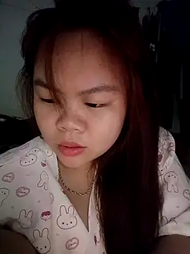 Truxcy1 online show from 04/23/26, 04:42