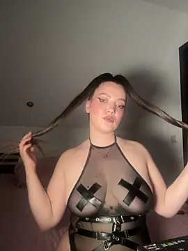 AlyraMoon online show from 04/23/26, 01:35