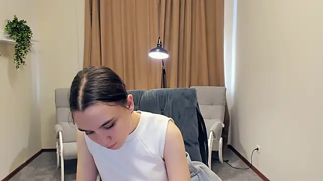 MarianHenaire online show from 04/23/26, 12:29