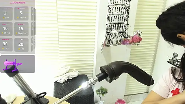 Snapshot of violett_collinss chatting on 06/05/26, 01:56 violett collinss online show from 06/05/26, 01:56
