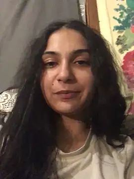 Snapshot of amira1348 chatting on 05/24/26, 08:03 amira1348 online show from 05/24/26, 08:03