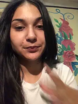 Snapshot of amira1348 chatting on 06/08/26, 08:04 amira1348 online show from 06/08/26, 08:04
