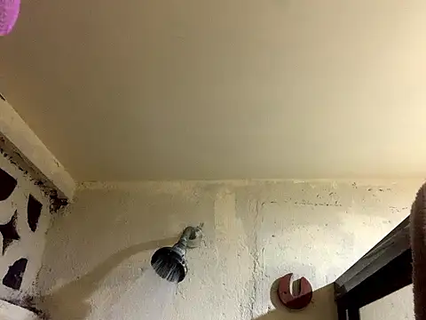 Santi2026  online show from 04/22/26, 03:53