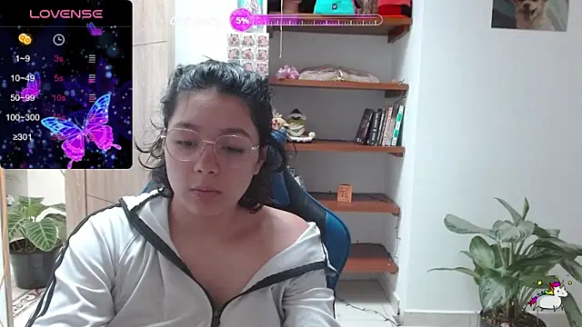 trixietangg online show from 04/20/26, 04:54