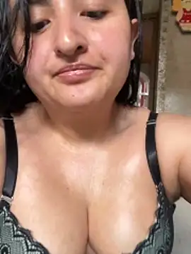 Lia Watson- online show from 04/23/26, 06:54