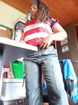 Ivon C online show from 04/27/26, 01:31