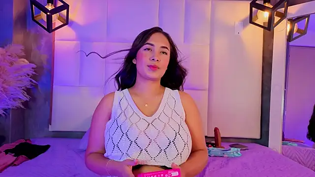 Violetta rose  online show from 06/07/26, 12:15