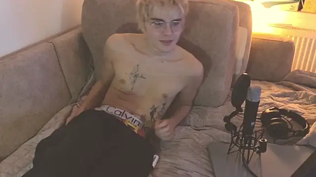 inmka  online show from 04/25/26, 08:06