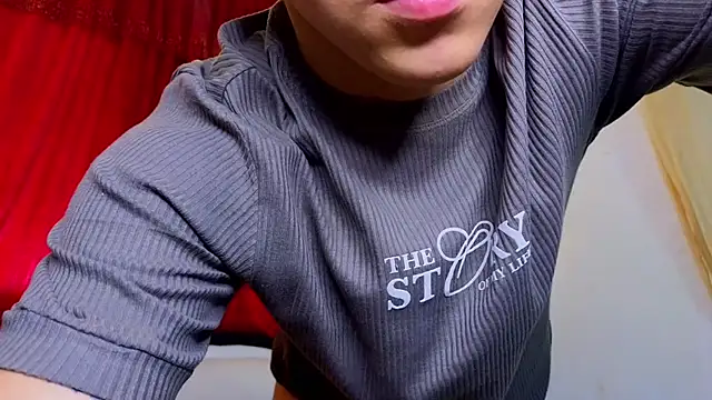 josethariaz25 online show from 04/22/26, 02:51