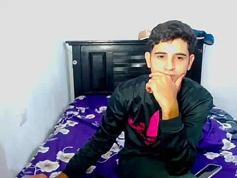 carlooss29 online show from 04/25/26, 02:47