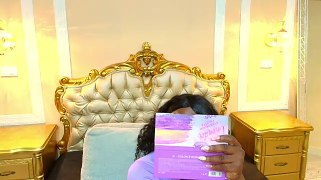 Snapshot of PaulineKosh chatting on 06/16/26, 07:27 PaulineKosh online show from 06/16/26, 07:27