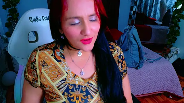 Snapshot of kataleya03 chatting on 08/09/26, 05:18 kataleya03 online show from 08/09/26, 05:18