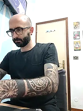 tatuatoreveneto online show from 04/21/26, 07:50