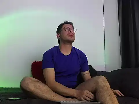 Letorres19 online show from 04/22/26, 05:21