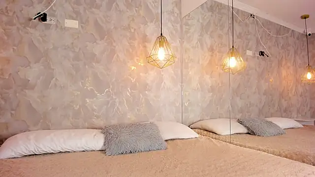 safiya angels online show from 04/21/26, 06:41