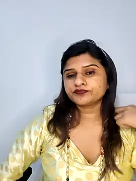 Cute-Rhea online show from 04/21/26, 02:01