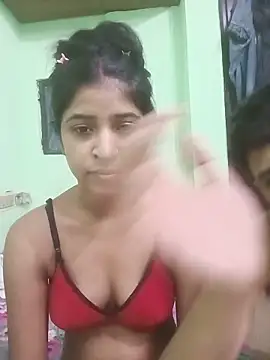 hot-couple-0 online show from 05/23/26, 08:40