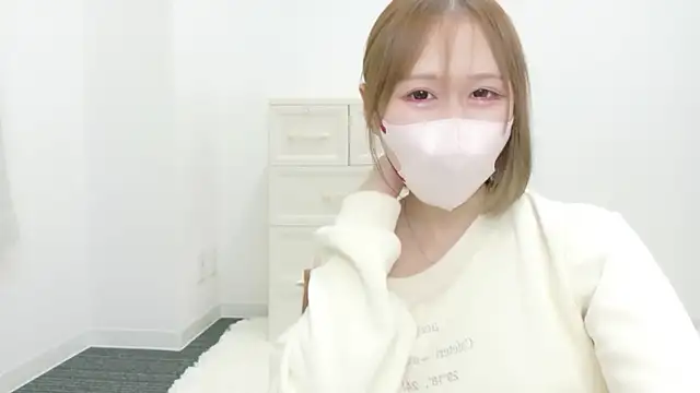 remuchan   online show from 05/03/26, 09:15
