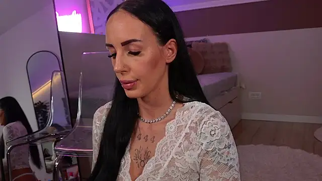 hayleybabe44 online show from 04/22/26, 08:43