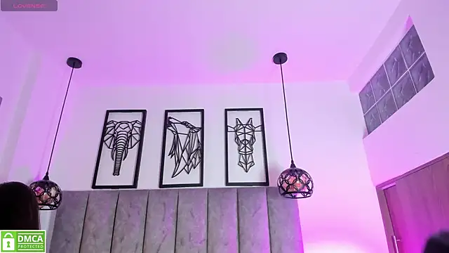 Vanne Queen  online show from 04/23/26, 11:42