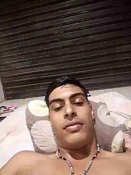 hot latinox online show from 04/28/26, 04:39