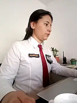 Snapshot of Queen_linda1 chatting on 04/29/26, 12:09 Queen linda1 online show from 04/29/26, 12:09