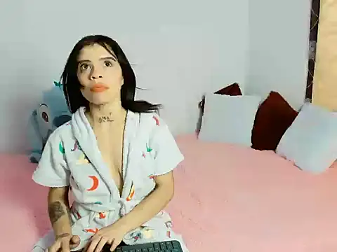 Sofi Moon1 online show from 04/23/26, 01:07