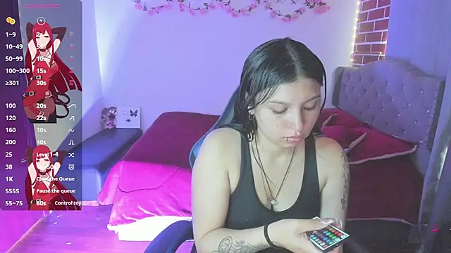 isabella monntolvo online show from 04/28/26, 01:16