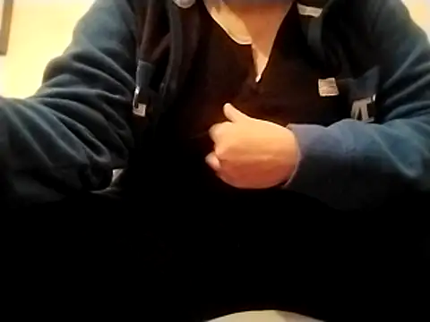 Cuginetti online show from 04/23/26, 08:22