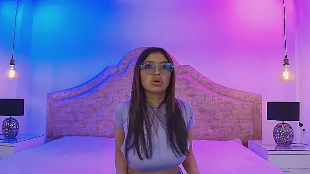 SamaraVale online show from 04/21/26, 08:55