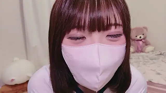 Snapshot of hiyo0001 chatting on 05/25/26, 04:02 hiyo0001 online show from 05/25/26, 04:02