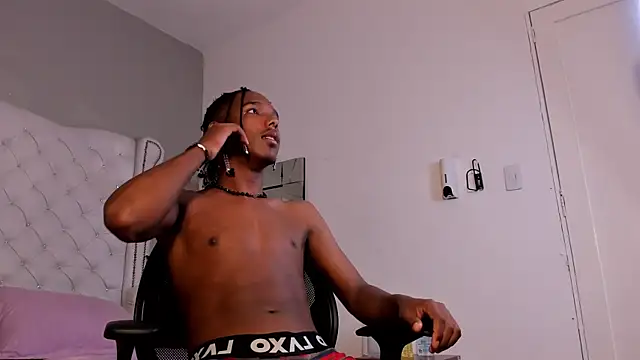 Max Orion online show from 04/28/26, 07:19