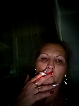 Snapshot of Divineblond chatting on 09/16/25, 09:49 Divineblond online show from 09/16/25, 09:49