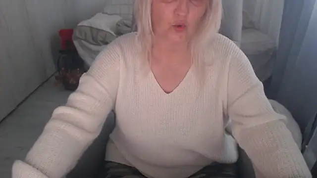 Divineblond online show from 04/23/26, 02:30