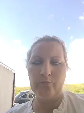 Divineblond online show from 05/24/26, 01:27
