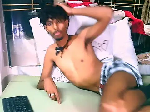 SubmissiveStallion69 online show from 04/23/26, 12:40