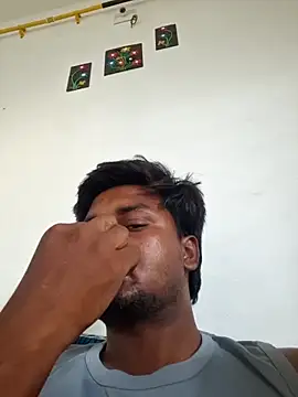 Gujju here online show from 04/24/26, 01:52