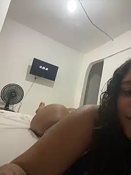 goiabeira  online show from 04/24/26, 03:25