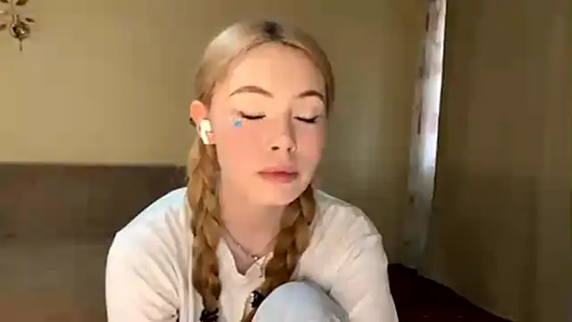 AikoRush online show from 04/23/26, 01:02