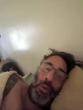 visualizechat online show from 04/23/26, 01:02