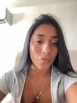Snapshot of SaryJonex chatting on 07/16/26, 03:07 SaryJonex online show from 07/16/26, 03:07