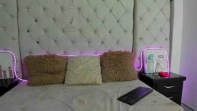 SweetTentacionx21 online show from 05/26/26, 02:35