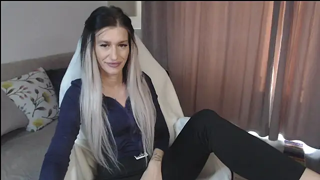 mia lovely98 online show from 04/24/26, 04:37