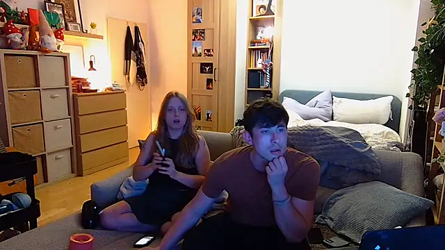 Goldensummar online show from 04/22/26, 08:54