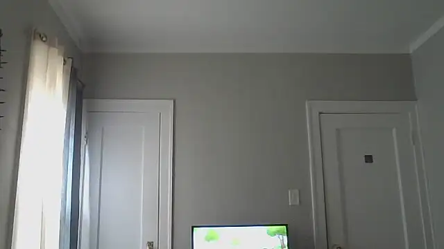 Snapshot of ptpom_lucc chatting on 05/08/26, 04:12 ptpom lucc online show from 05/08/26, 04:12