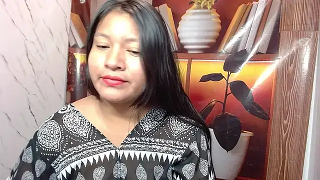 Sol vannesa online show from 05/17/26, 05:16