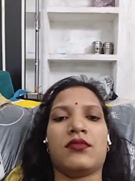 Snapshot of SS_sanjna chatting on 06/11/26, 02:33 SS sanjna online show from 06/11/26, 02:33