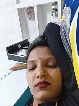 Snapshot of SS_sanjna chatting on 06/11/26, 03:26 SS sanjna online show from 06/11/26, 03:26
